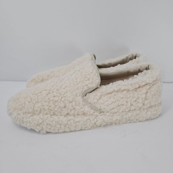 Bamboo Cream Fuzzy Slipper Bootie - Picture 7 of 12